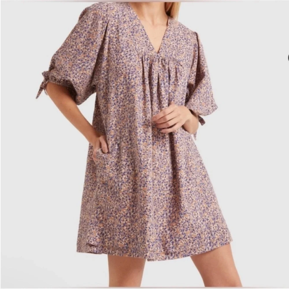 Mirth Belem Dress in Costal Coral - Picture 4 of 14